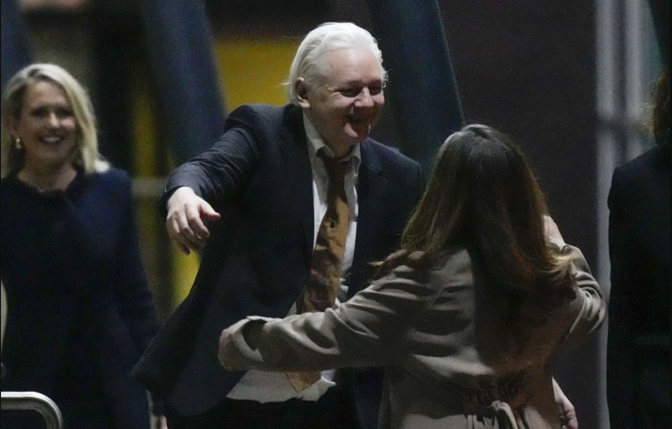 julian-assange.png