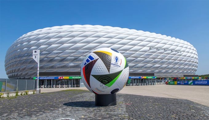 munich-1368-1719336414.jpg