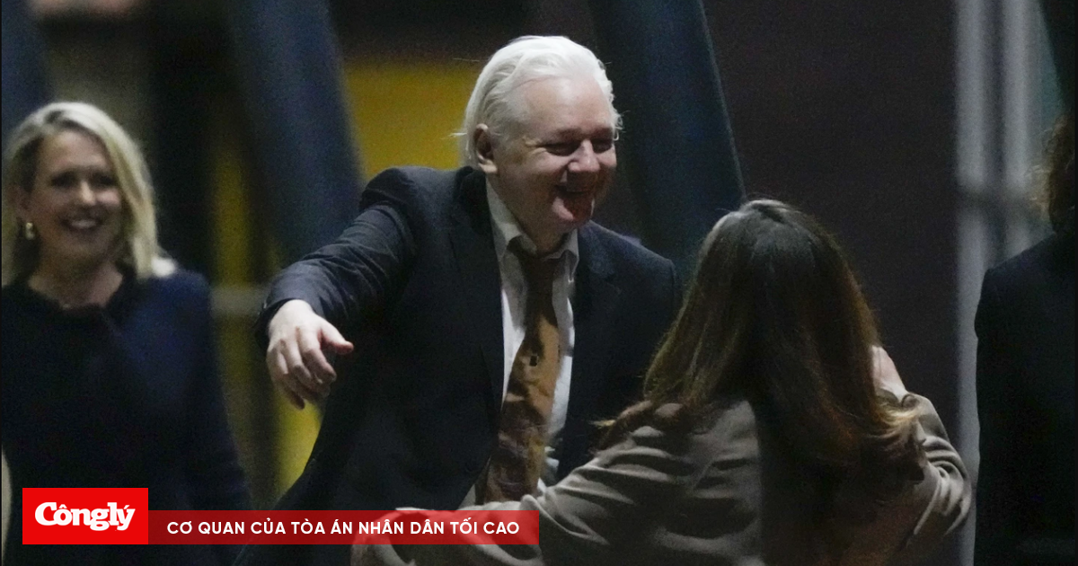 Nhà sáng lập WikiLeaks Julian Assange được trả tự do