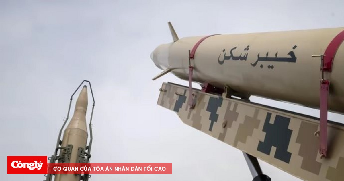 Iran đã gửi tên lửa đạn đạo tới Nga?