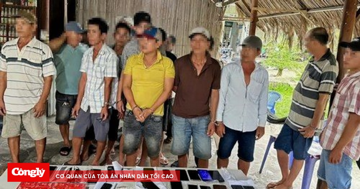 Bắt quả tang 17 đối tượng đánh bạc qua mạng