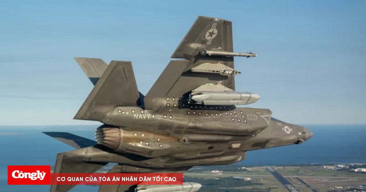 Hoa Kỳ công bố "hình ảnh hiếm" về máy bay chiến đấu tàng hình F-35C
